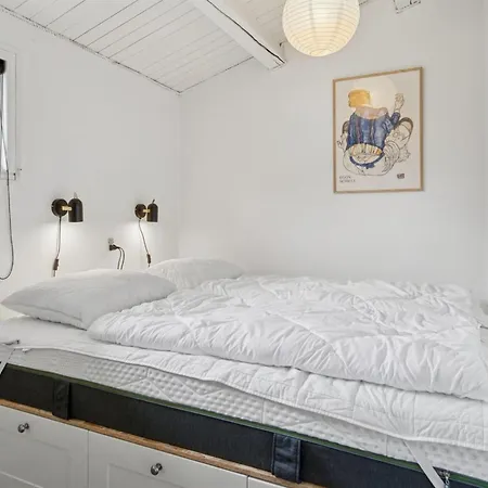 Esme - 225m To The Fjord By Interhome