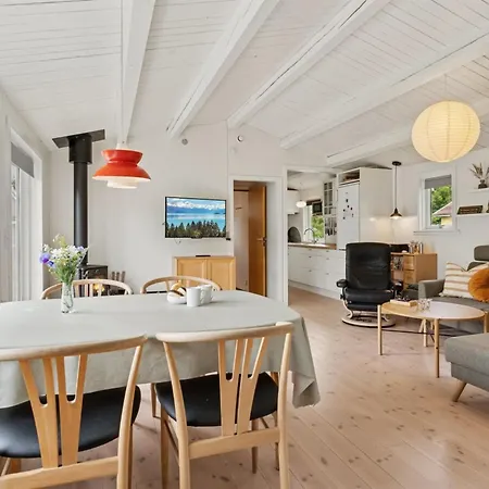 Esme - 225m To The Fjord By Interhome *